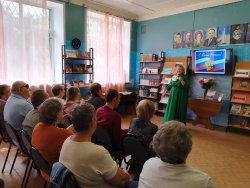 «Я люблю тебя, Россия!» — литературно-музыкальная гостиная