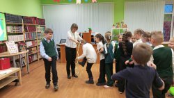 «Да — макулатуре! Нет — вырубке деревьев» — экологический урок «Да — макулатуре! Нет — вырубке деревьев» — экологический урок