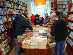 ����������