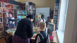 ����������