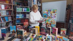 ����������