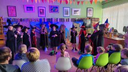 «Маленькая Баба Яга»: музыкальный театр «Фантазеры» «Маленькая Баба Яга»: музыкальный театр «Фантазеры»