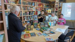 ����������