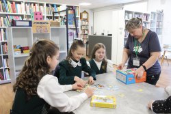 ��������