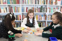 ��������