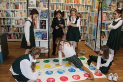 ��������