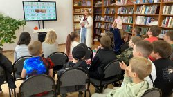 ����������